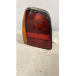 Feu arriere principal gauche (feux) VOLKSWAGEN POLO 3 PHASE 1 d’occasion