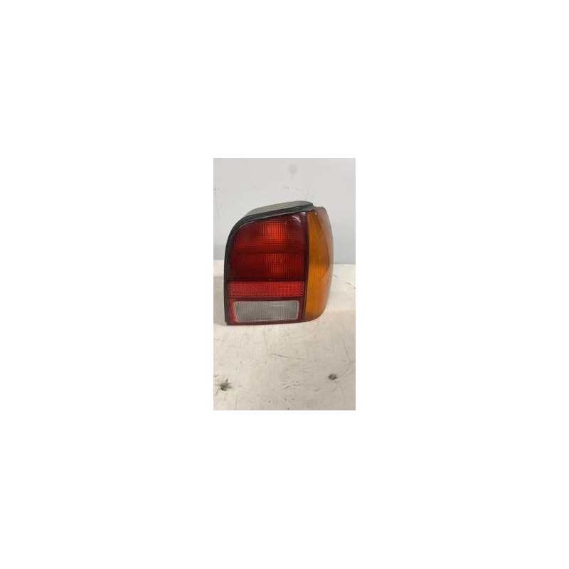 Feu arriere principal droit (feux) VOLKSWAGEN POLO 3 PHASE 1 d’occasion