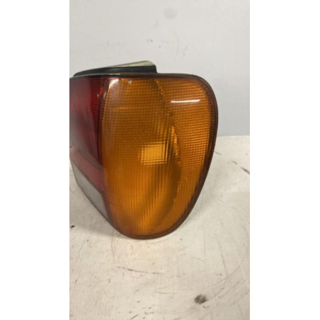 Feu arriere principal droit (feux) VOLKSWAGEN POLO 3 PHASE 1 d’occasion
