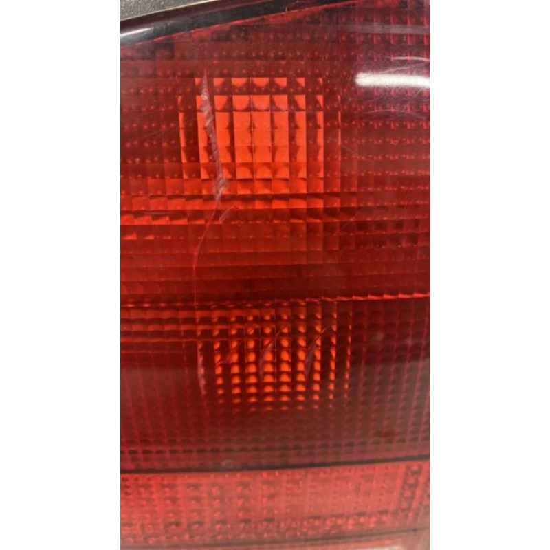 Feu arriere principal droit (feux) VOLKSWAGEN POLO 3 PHASE 1 d’occasion