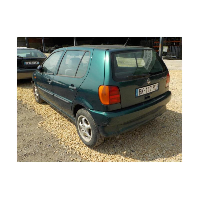 Platine feu arriere droit VOLKSWAGEN POLO 3 PHASE 1 d’occasion