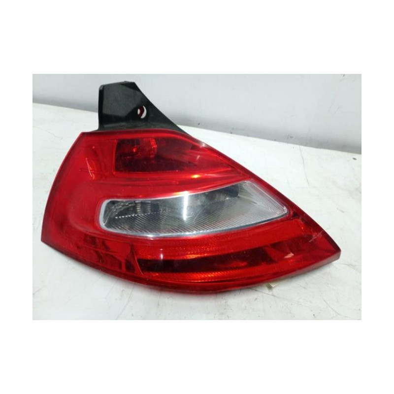 Feu arriere principal gauche (feux) RENAULT MEGANE 2 PHASE 2 d’occasion