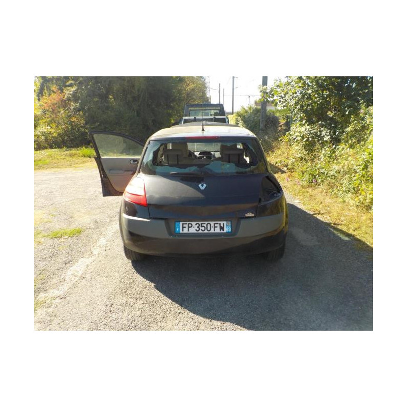 Feu arriere principal gauche (feux) RENAULT MEGANE 2 PHASE 2 d’occasion