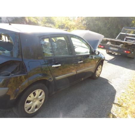 Feu arriere principal gauche (feux) RENAULT MEGANE 2 PHASE 2 d’occasion