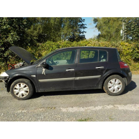 Feu arriere principal gauche (feux) RENAULT MEGANE 2 PHASE 2 d’occasion