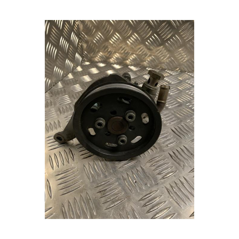 Pompe de direction VOLKSWAGEN PASSAT 4 PHASE 2 d’occasion