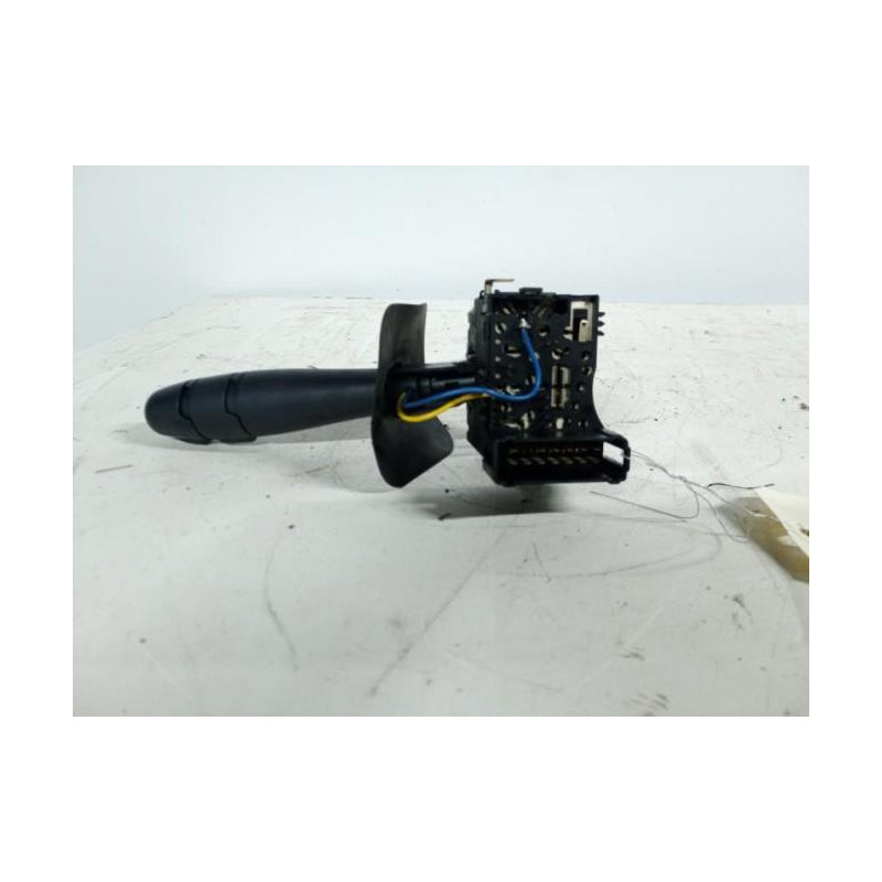 Commodo phare RENAULT CLIO 2 PHASE 2 d’occasion