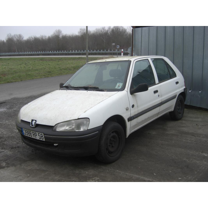 Pare choc avant PEUGEOT 106 PHASE 2 d’occasion