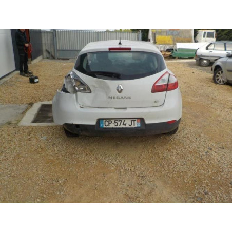 Pare boue arriere gauche RENAULT MEGANE 3 PHASE 2 d’occasion