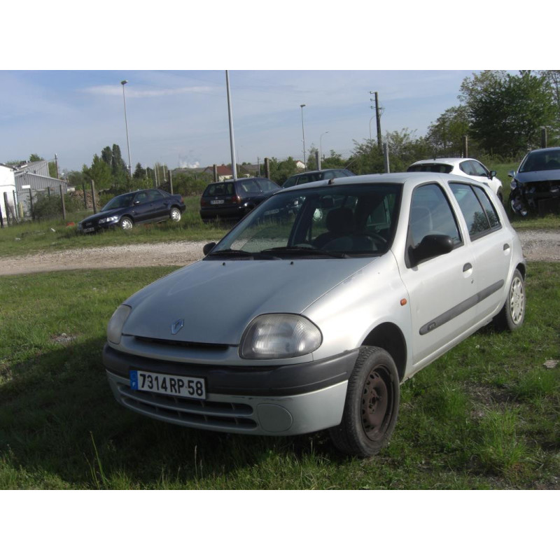 Malle/Hayon arriere RENAULT CLIO 2 PHASE 1 d’occasion