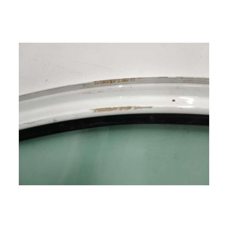 Porte avant droit RENAULT CLIO 3 PHASE 1 d’occasion