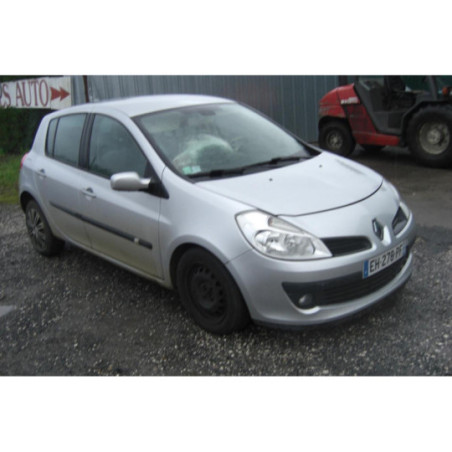 Porte avant droit RENAULT CLIO 3 PHASE 1 d’occasion