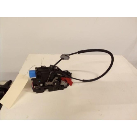 Serrure arriere droit VOLKSWAGEN TOURAN 1 PHASE 2 d’occasion