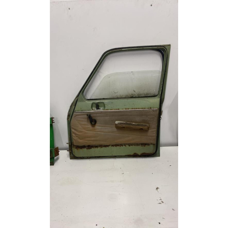 Porte avant droit RENAULT R6 d’occasion