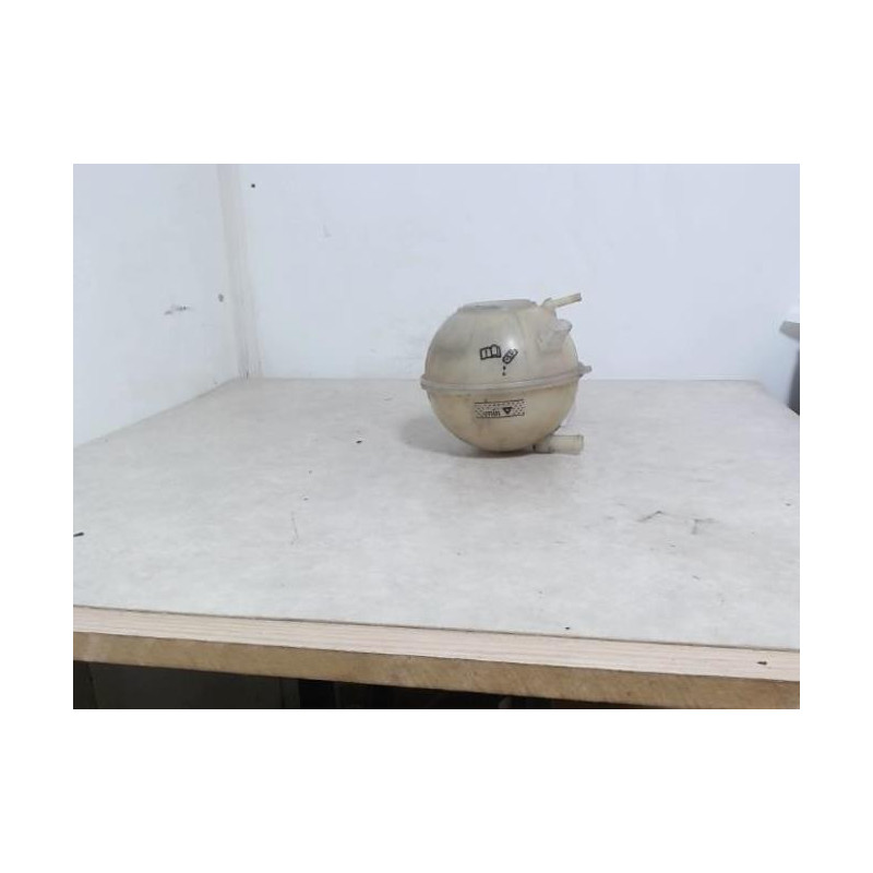 Vase d'expansion VOLKSWAGEN GOLF 4 d’occasion