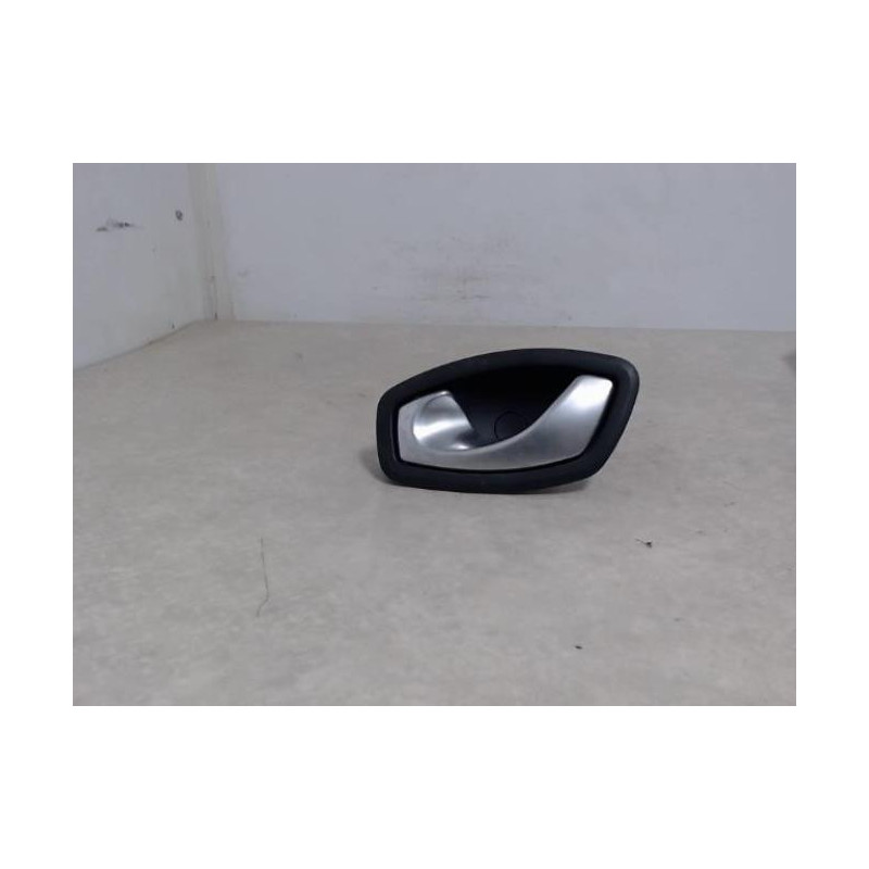 Poignee interieur arriere gauche RENAULT MEGANE 3 PHASE 1 d’occasion
