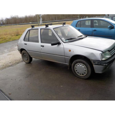 Leve vitre mecanique arriere gauche PEUGEOT 205 PHASE 2 d’occasion