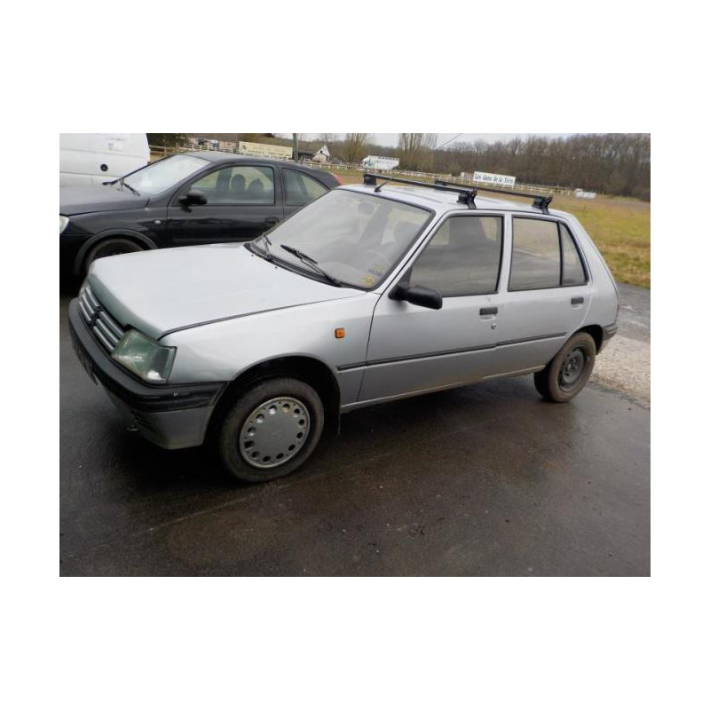 Leve vitre mecanique arriere gauche PEUGEOT 205 PHASE 2 d’occasion
