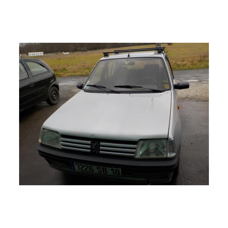 Leve vitre mecanique arriere gauche PEUGEOT 205 PHASE 2 d’occasion