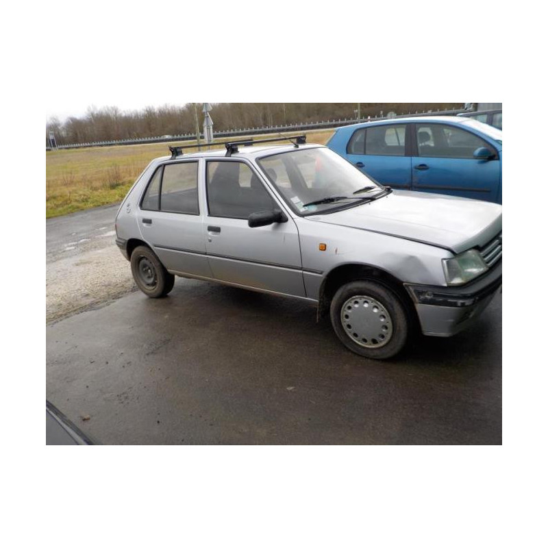 Leve vitre mecanique arriere gauche PEUGEOT 205 PHASE 2 d’occasion