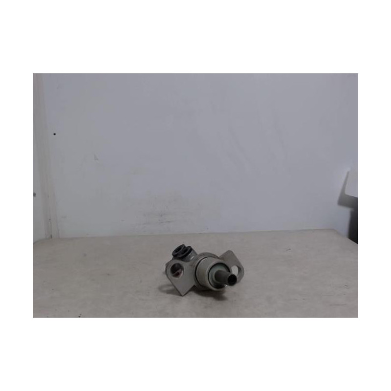 Maitre cylindre (freinage) VOLKSWAGEN PASSAT 4 PHASE 1 d’occasion