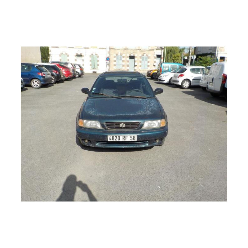 Enjoliveur moustache optique avant gauche OPEL ZAFIRA A PHASE 2 d’occasion
