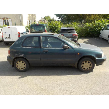 Enjoliveur moustache optique avant gauche OPEL ZAFIRA A PHASE 2 d’occasion