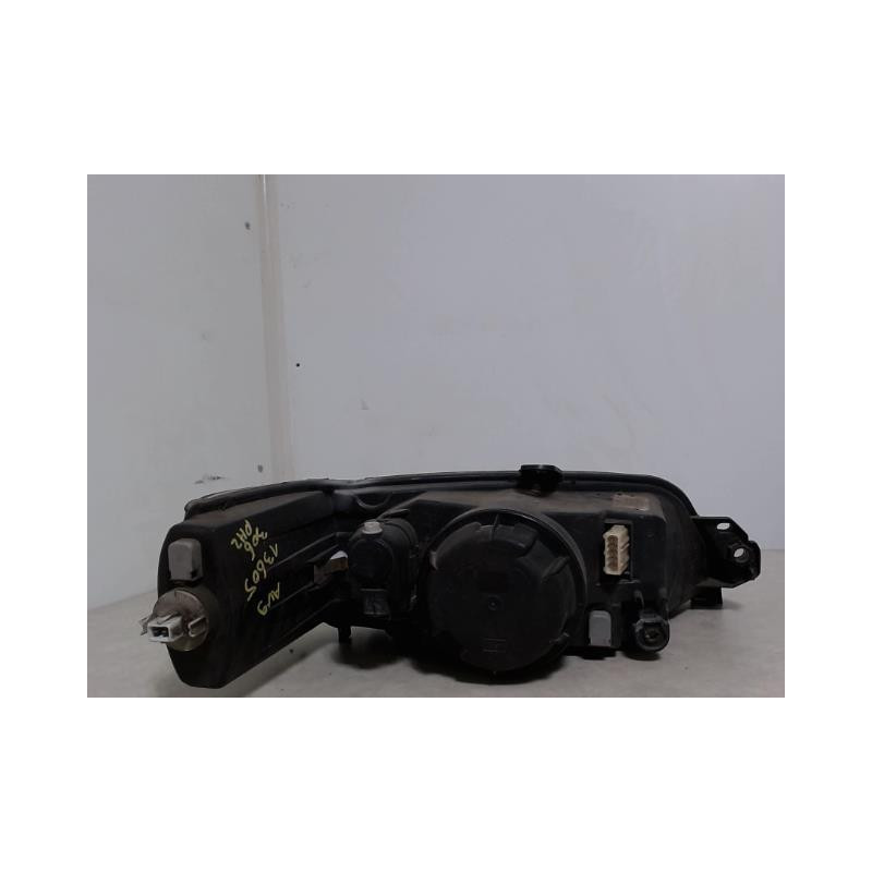 Optique avant principal gauche (feux)(phare) PEUGEOT 306 BREAK d’occasion
