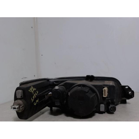 Optique avant principal gauche (feux)(phare) PEUGEOT 306 BREAK d’occasion