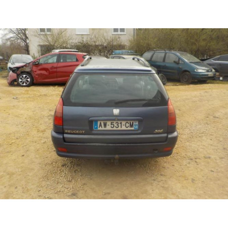 Optique avant principal gauche (feux)(phare) PEUGEOT 306 BREAK d’occasion