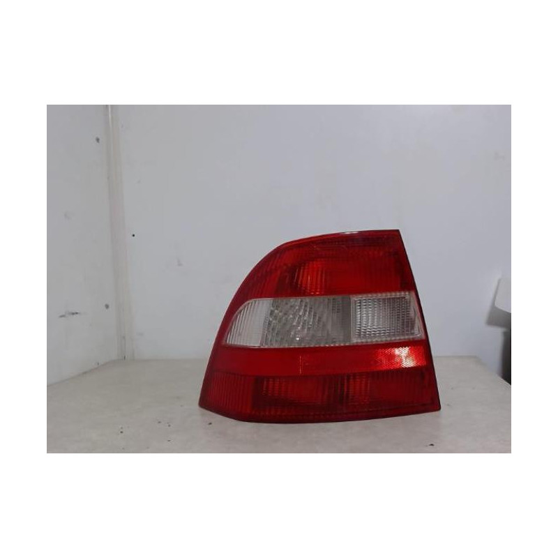Feu arriere principal gauche (feux) OPEL VECTRA B PHASE 1 d’occasion