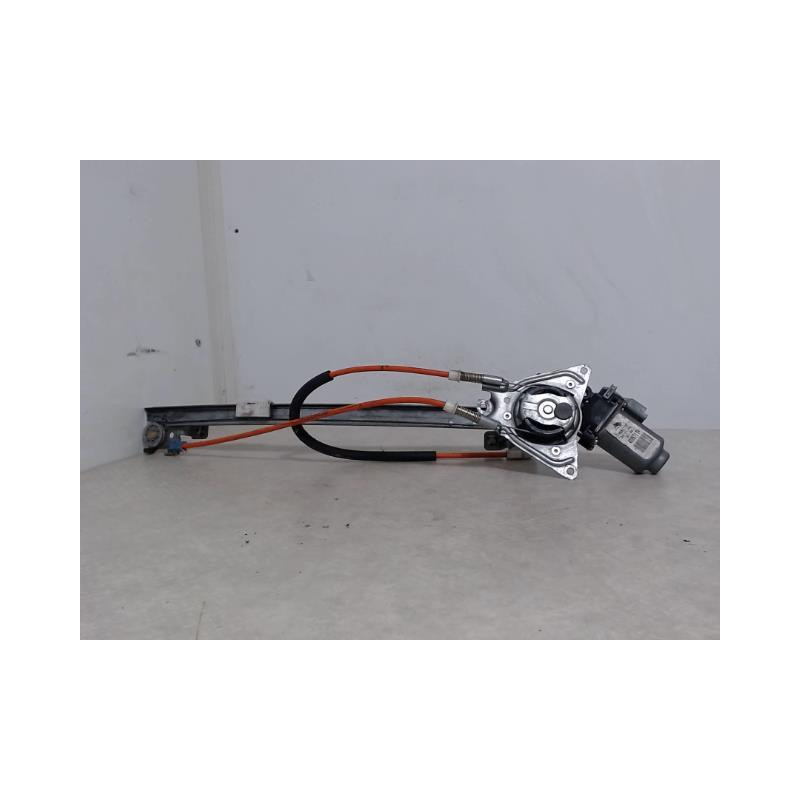 Leve vitre electrique avant gauche PEUGEOT 106 PHASE 1 d’occasion