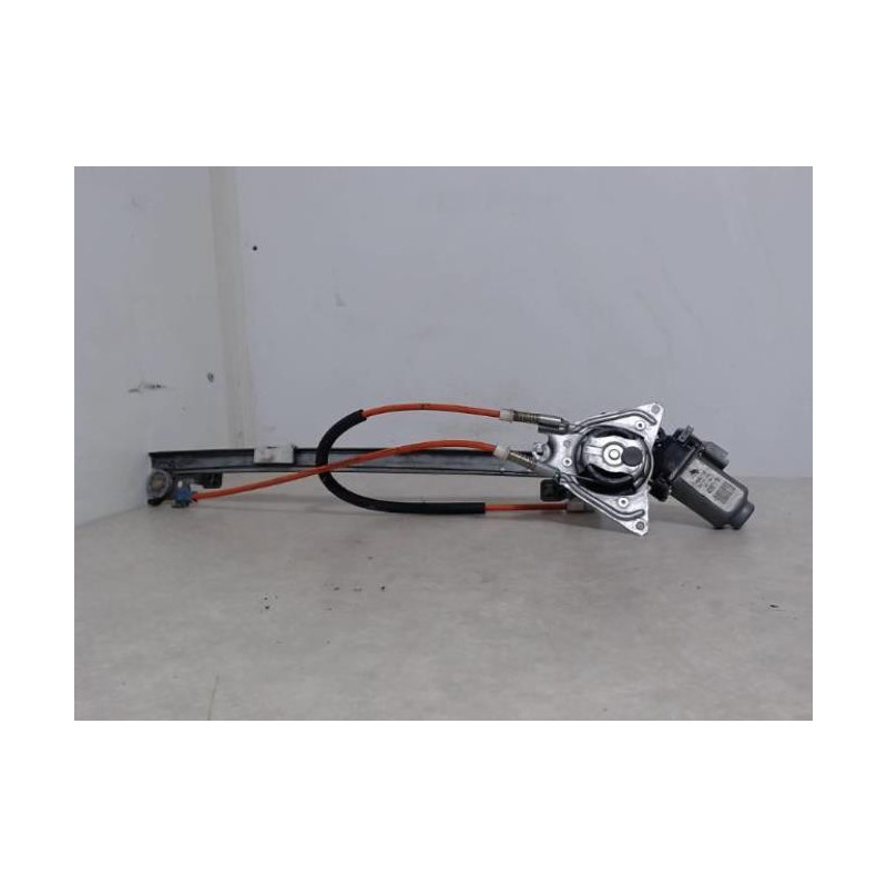 Leve vitre electrique avant gauche PEUGEOT 106 PHASE 1 d’occasion