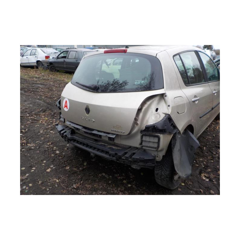 Vitre arriere gauche RENAULT CLIO 3 PHASE 1 d’occasion
