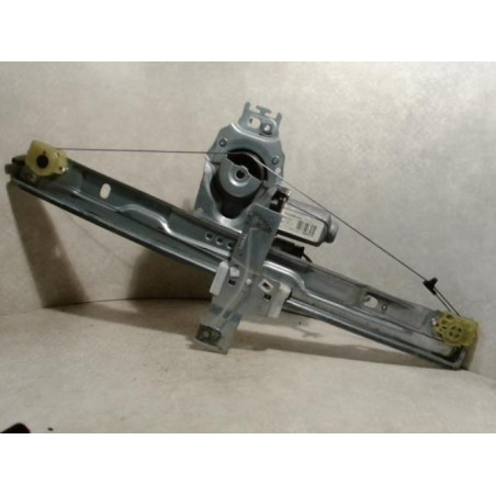 Leve vitre electrique avant droit PEUGEOT 207 PHASE 1 d’occasion