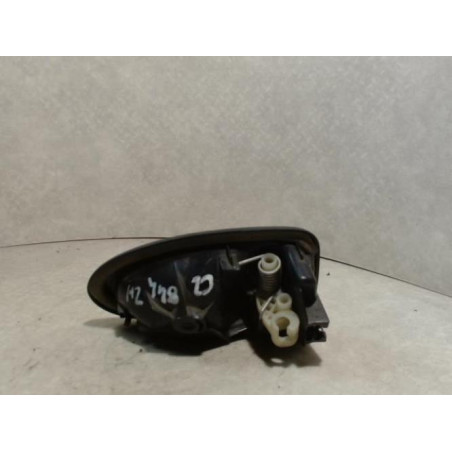 Poignee interieur avant gauche RENAULT CLIO 2 PHASE 2 d’occasion