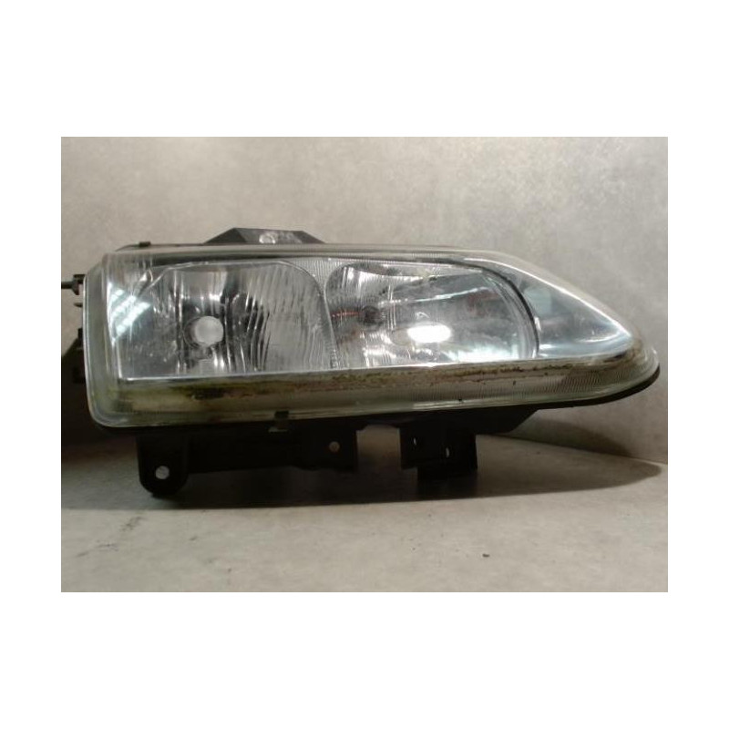 Optique avant principal droit (feux)(phare) RENAULT ESPACE 3 d’occasion