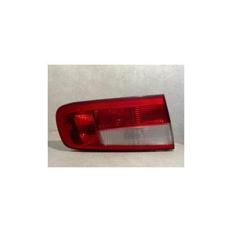 Feu arriere secondaire droit (feux) RENAULT LAGUNA 2 PHASE 1 d’occasion