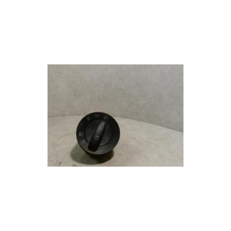 Commande de phare VOLKSWAGEN PASSAT 4 PHASE 2 BREAK d’occasion