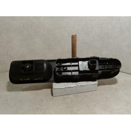 Interrupteur de leve vitre avant droit PEUGEOT 307 PHASE 1 d’occasion