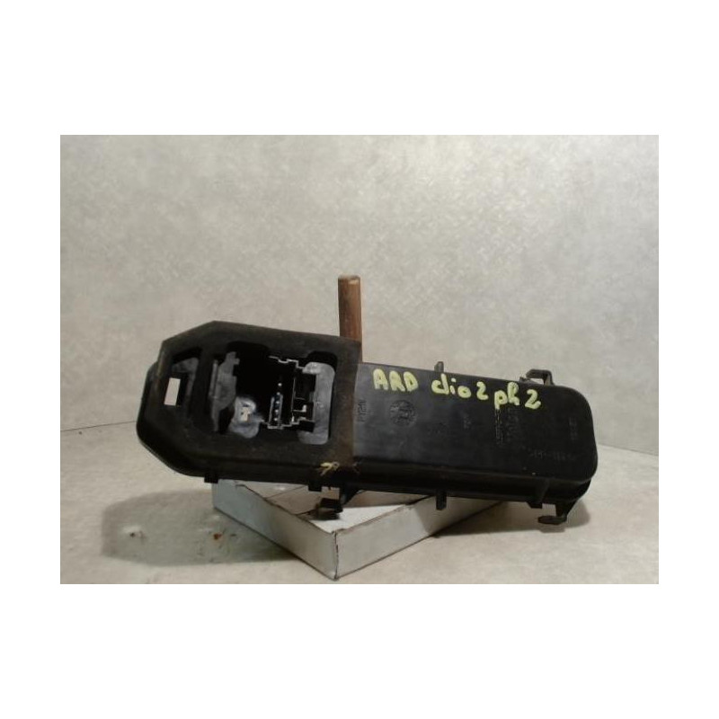 Platine feu arriere droit RENAULT CLIO 2 PHASE 2 d’occasion