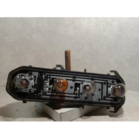 Platine feu arriere droit RENAULT CLIO 2 PHASE 2 d’occasion