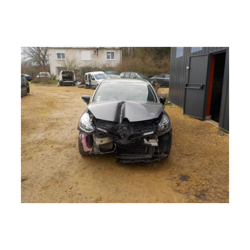 Feu arriere secondaire gauche (feux) RENAULT CLIO 4 PHASE 1 d’occasion