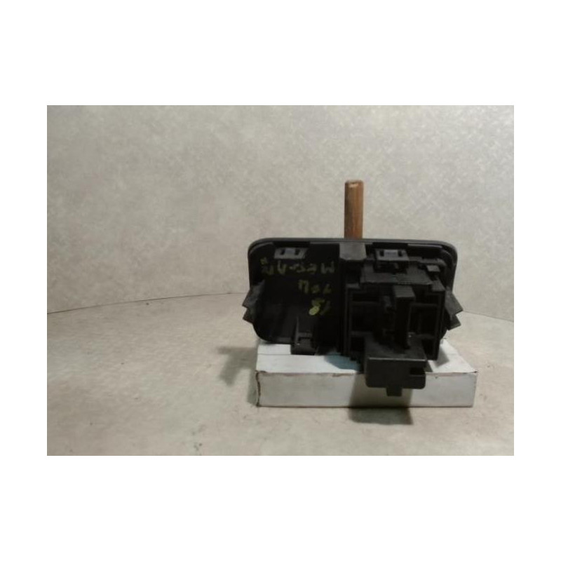 Commande de reglage hauteur de phare RENAULT  d’occasion
