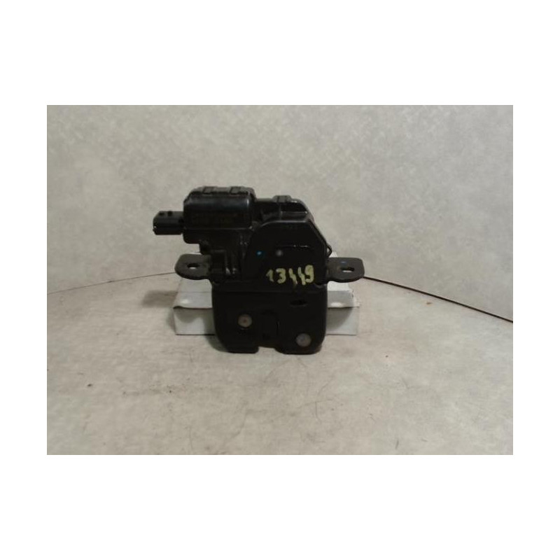 Serrure de hayon RENAULT CLIO 4 PHASE 1 d’occasion