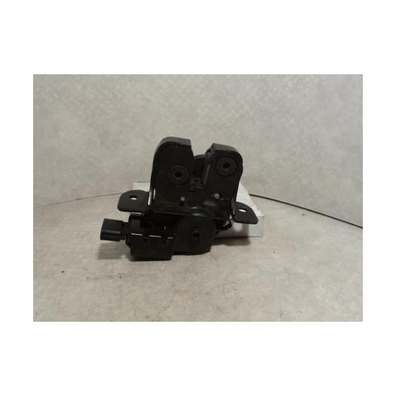 Serrure de hayon RENAULT CLIO 4 PHASE 1 d’occasion