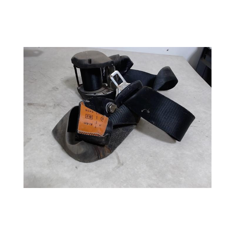Attache ceinture arriere droit FIAT CROMA 1 PHASE 1 d’occasion