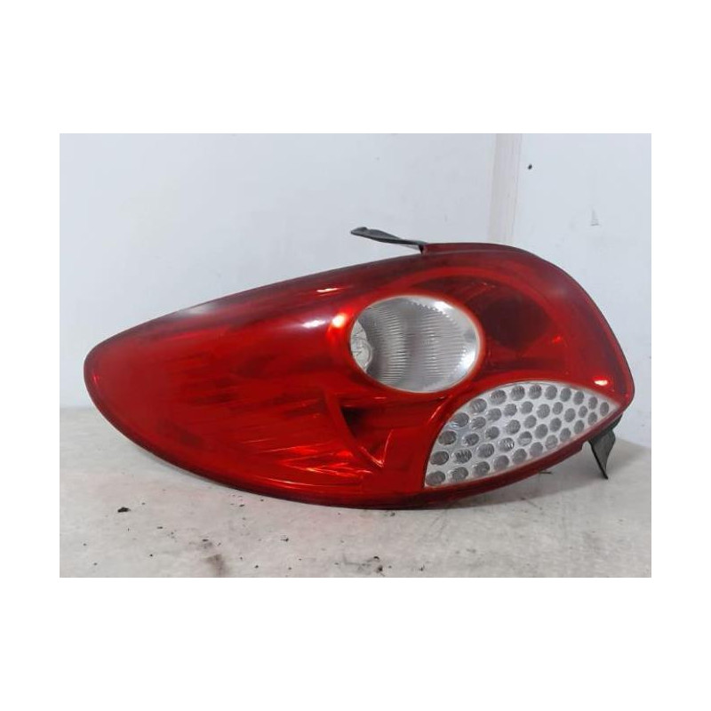 Feu arriere principal gauche (feux) PEUGEOT 206+ d’occasion