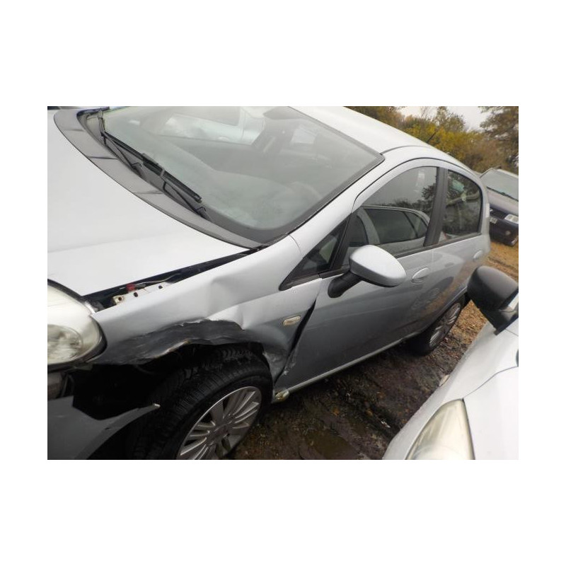 Feu arriere principal gauche (feux) FIAT GRANDE PUNTO d’occasion