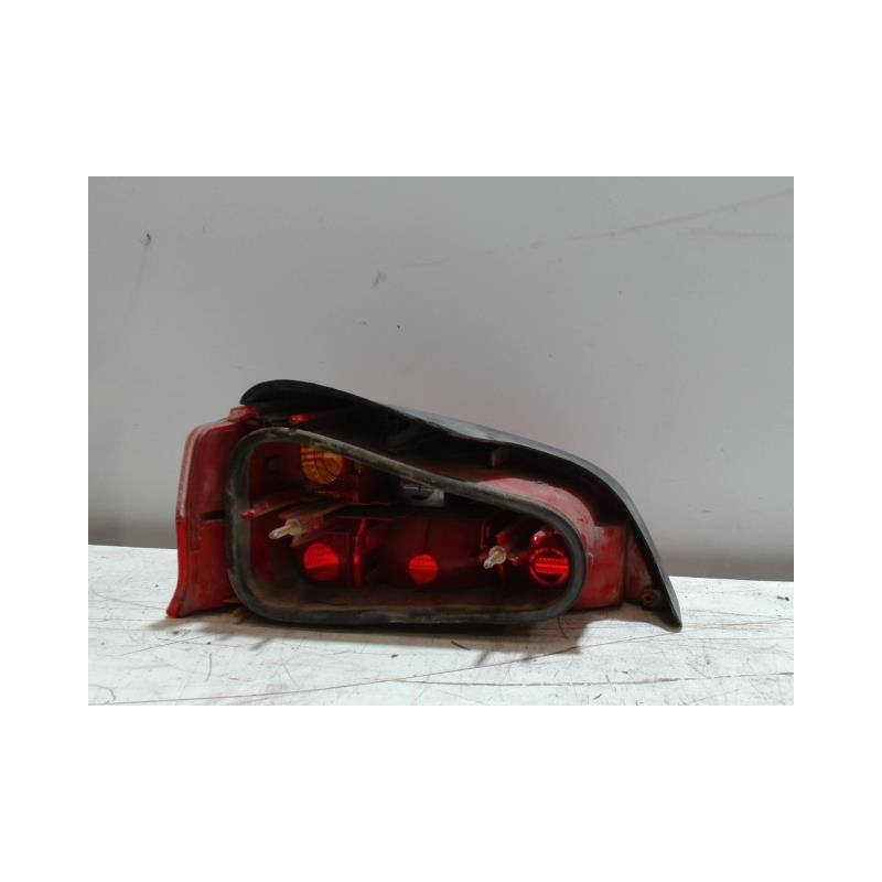 Feu arriere principal droit (feux) PEUGEOT 106 PHASE 2 d’occasion